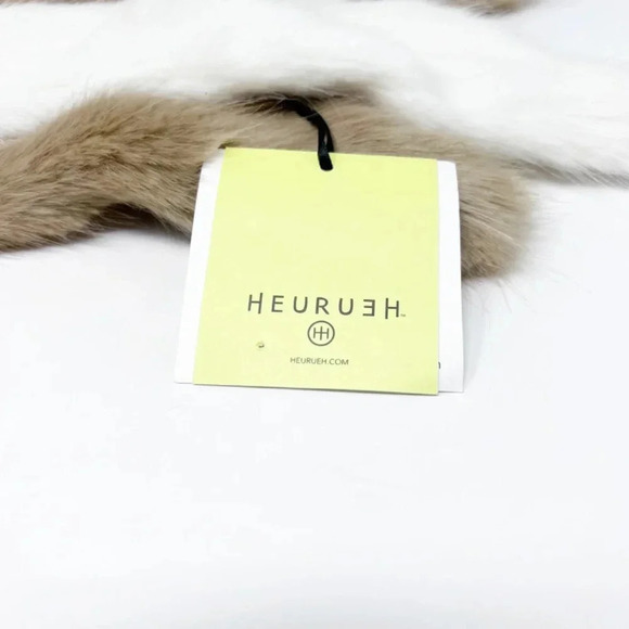 NWT H by Heurueh Faux Fur Scarf - Picture 5 of 5